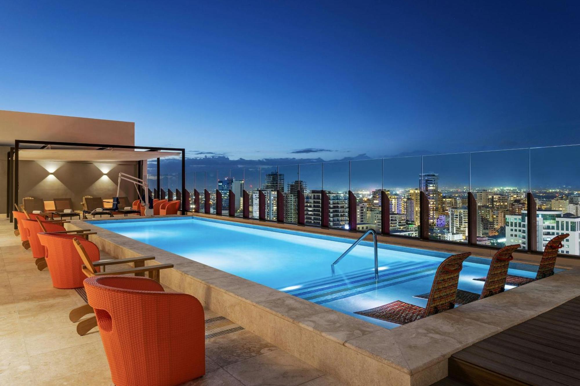Aloft Santo Domingo Piantini Hotell Exteriör bild